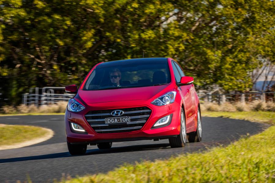  Hyundai i30 SR 2016 года  (фото 16 из 23)